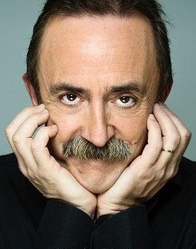 Santi Rodríguez as 