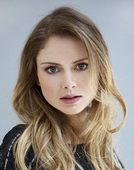 Rose McIver Photo