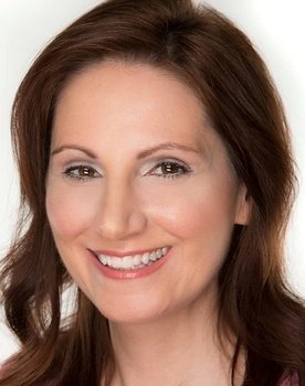 Meli Alexander as Brid-Mom