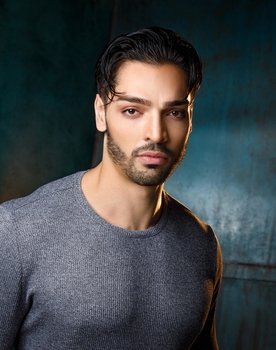 Sia Zami as Vishous