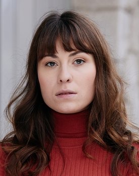 Noémie Van Cauwelaert as Zoé / Educator