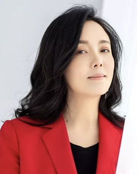 Sun Zhuo as 贺凤英