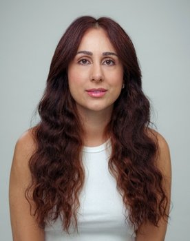 Sabrina Rodriguez as Safira