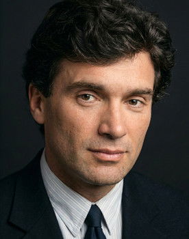 Tarık Tarcan as Nedim