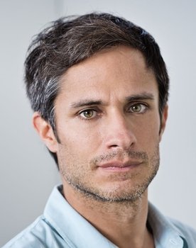 Gael García Bernal Photo