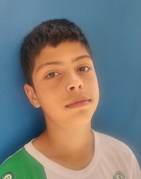 Luan Rodrigues as Doctor