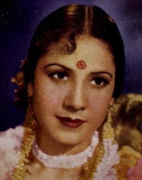 Khursheed as Shobha