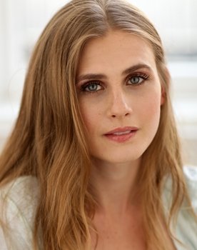 Caroline Kaplan as 