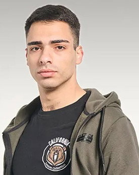 Λουκάς Προκοπίου as Σωφρόνης Καπετάνιος Τζούνιορ