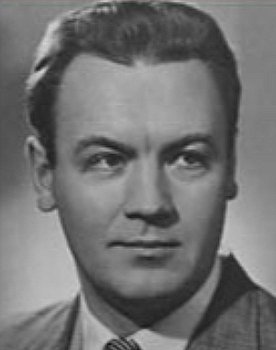 Lev Lobov as guard on the mail train (story «The Roads We Take»)