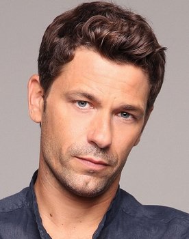 Apostolis Totsikas as Stelios