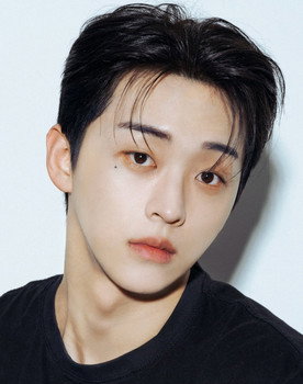 Yu-sin as Self - Contestant