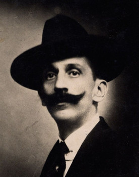 Raul Pederneiras as Barão de Pirapora, pai de Helena e Olga