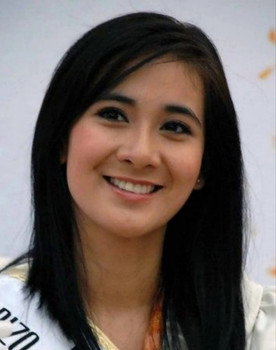 Kartika Indah Pelapory as Dinda