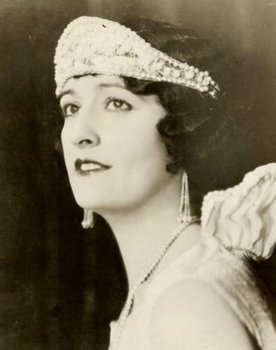 Rosemary Theby as Sarah Morgan