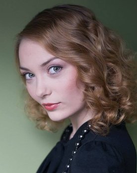 Doris Tääker as Woman at Pillory