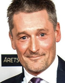 Kasper Nielsen as Forskellige roller