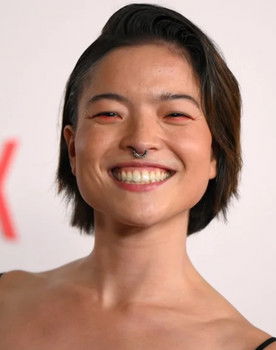 Piper Curda as Mabel Tanaka / Mabel Beaver (voice)