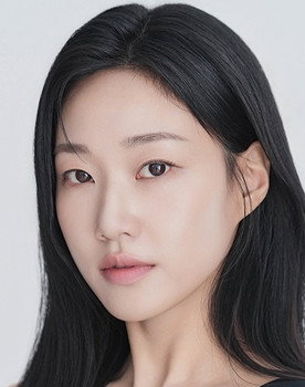 Ha Yoon-kyung as Yoon-kyung