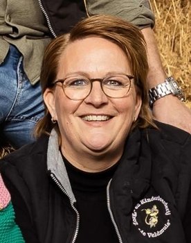 Jolanda Veldhuizen as 