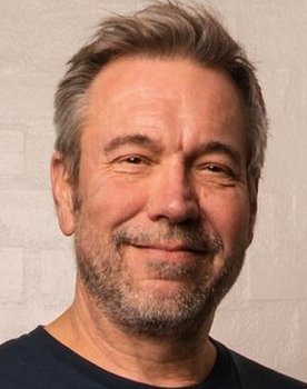 Anders Lampe as Bamses Venner (guitar)