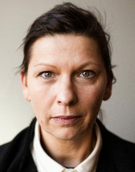 Nele Rosetz as Fr. Müller