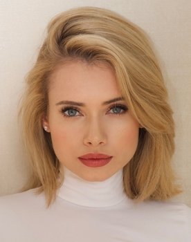 Agathe Levi as Gala