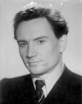 Igor Bezyaev as Vinogradov