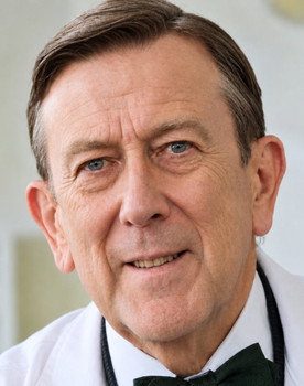 Desmond Kelly