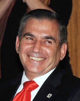 Gilberto Carvalho as Himself