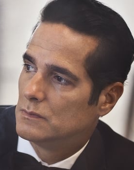 Yul Vazquez as Luis Salinas