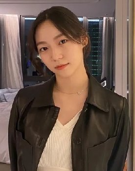 Kang Ji Hu as Joy