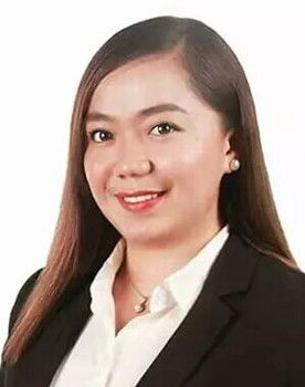 Apple Ginete as Mother