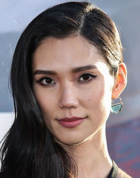 Tao Okamoto as Rei Kirimiya