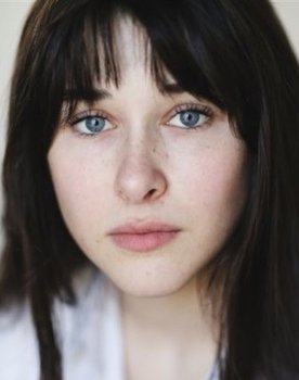 Fanny Fourgeaud as Nolwen Legendre