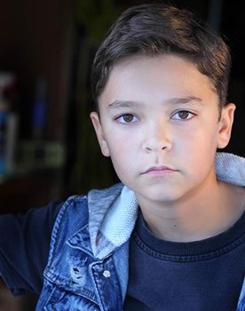 Pierce Gagnon as Douglas Mitchler