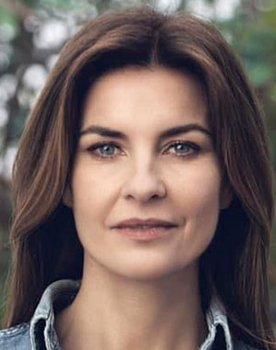 Alessandra Moretti as 