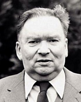 André Chaumeau as Le baron