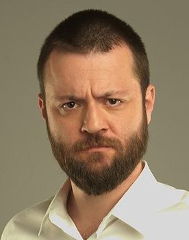Sadi Celil Cengiz as Mehmet