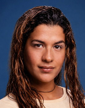 Nidia Guenard as Nidia