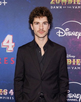 Noah Escott as Daywalker