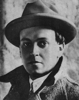 Boris Tamarin as Baron Dantes