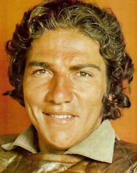 Cláudio Cavalcanti as Maurício