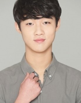 Lee Jae-Baek as Kang Bbang