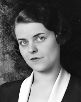 Betty Starbuck as Flo Goodrich
