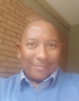 Pule Serero as Sello