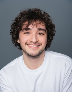 Aldo Bringas as Samuel