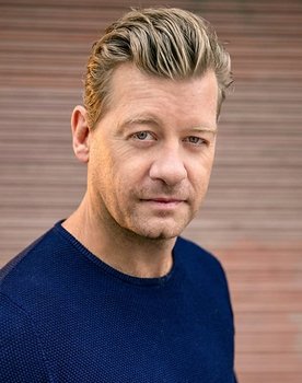 Nic Bishop as Tandy Gerelds