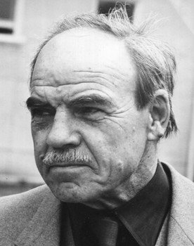 Mikhail Gluzskiy as Viktor Mikhailovich