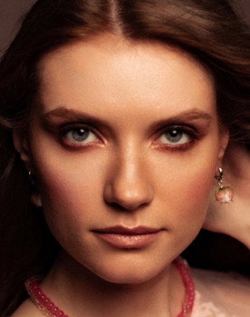 Ekaterina Lisina as Ira